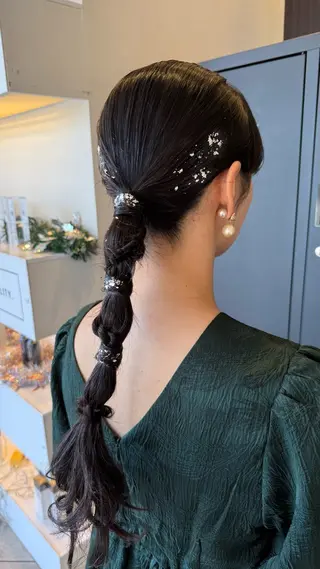 ヘアアレンジ seina🎀 ツヤ髪ブリーチのヘアスタイル