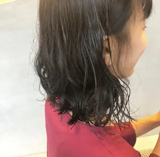 ミディアム パーマ 小森 樹奈のヘアスタイル