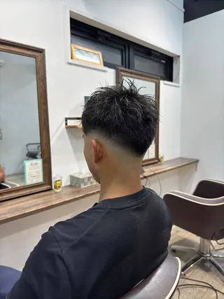 ショート Lowha(ローハ)所属・蓑島廉 ミノシマレンのヘアスタイル