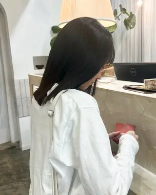 ミディアム カラー Terve. 赤松 メイのヘアスタイル