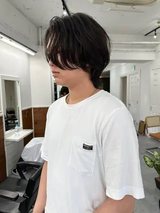 ミディアム パーマ メンズ グランジヘア 無造作ヘアHYUGAのヘアスタイル