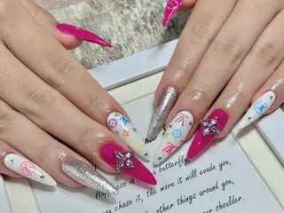 ネイル Rola kira nail salon所属・Rola kira 麗のネイルデザイン