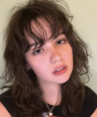 カラー 南 瑠奈のヘアスタイル
