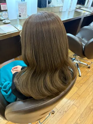 ミディアム カラー 透明感美肌カラー/ 岡田澪香のヘアスタイル