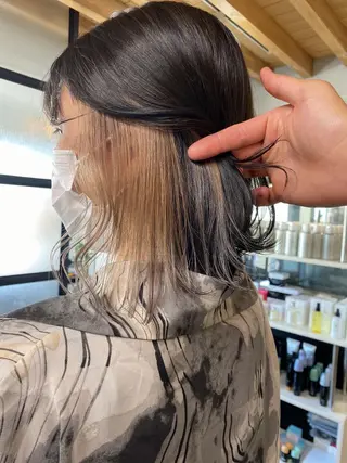 ミディアム カラー ヘアアレンジ 切りっぱなしボブ/ デザインカラー店長のヘアスタイル