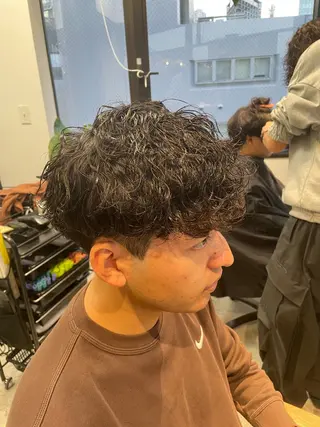 ショート 川副史晶/波巻き /メンズパーマのヘアスタイル