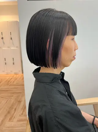 ショート カラー SALOWIN藤沢店所属・サナ🌱 切りっぱなしボブのヘアスタイル
