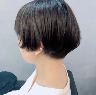 ショート カラー 長井 美佳のヘアスタイル