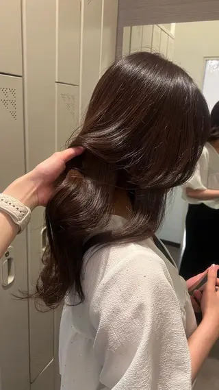 カラー FLEAR  generous所属・松本 萌奈のヘアスタイル