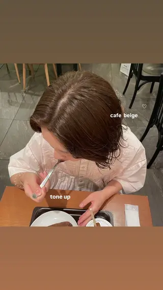 ミディアム beni yumikoのヘアスタイル