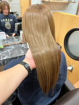 ロング BUCKS所属・坂谷 BUCKS/縮毛矯正のヘアスタイル