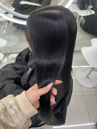 ロング カラー GAGA所属・GAGA AMIKAのヘアスタイル