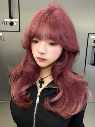 ロング カラー 𝐥𝐚𝐲𝐞𝐫 韓⛓️ハイトーンのヘアスタイル