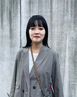 ミディアム カラー Basis 田口豪司のヘアスタイル