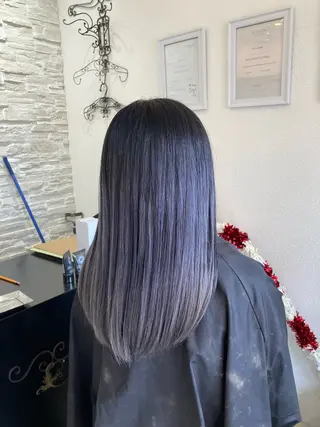 ロング ハイトーン/ホワイト カラー/SHOKAのヘアスタイル