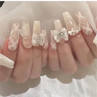 ネイル Chisa Nail Studio所属・リ リのネイルデザイン