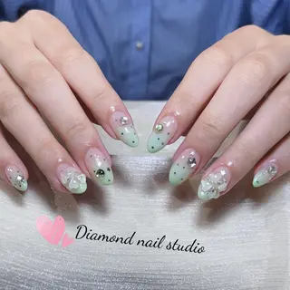 ネイル Aya 🧚🏻‍♀️のネイルデザイン