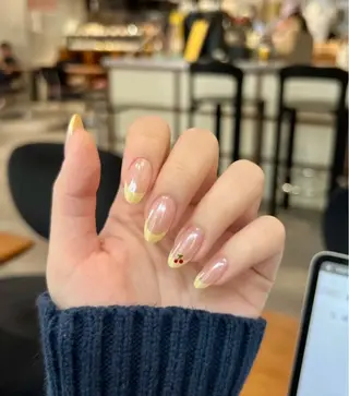 ネイル R nailsalon所属・Rネルサイン よ よのネイルデザイン