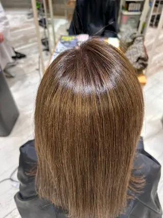 カラー 白岩 君予のヘアスタイル