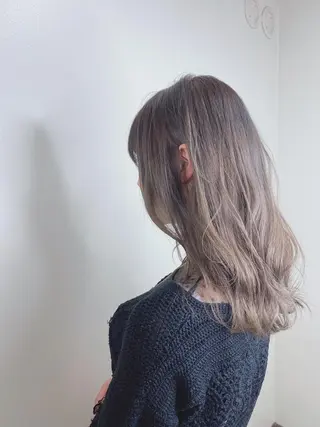 ロング カラー AI 高田馬場店のヘアスタイル