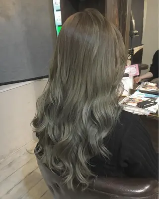 ロング カラー LoRE hair 四条河原町 西尾友里のヘアスタイル