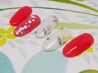 ネイル ティーエヌ 金山駅東口店のネイルデザイン