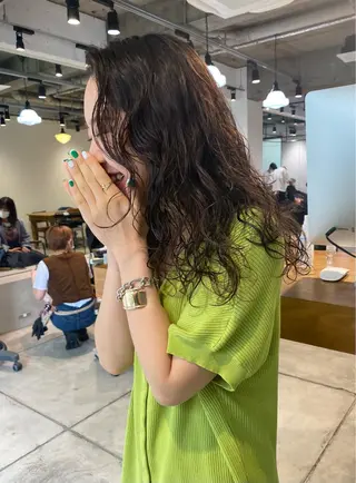 ロング カラー パーマ ヘアアレンジ メンズ キッズ ネイル マツエク・マツパ パーマスタイル🔅 sayacaのヘアスタイル