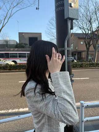 カラー 杏 華のヘアスタイル