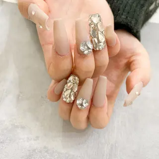 ネイル ゴテゴテ💙ワンホン リオナのネイルデザイン