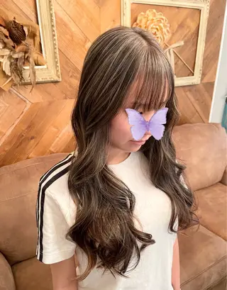 カラー LA BELLA所属・LA BELLA マリナのヘアスタイル