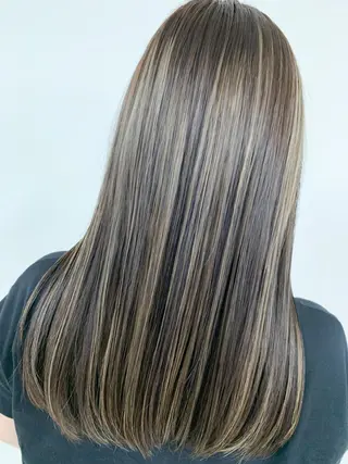 ロング 🥇近藤 恭輔🥇 Recharme新保のヘアスタイル