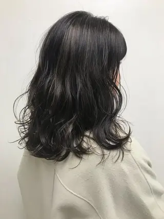 ミディアム カラー エリアNo.1カラー ⭐️hikaru⭐️のヘアスタイル