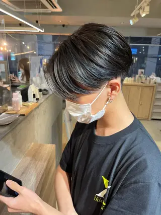 ショート カラー メンズ メンズ特化美容師 熊田 鼓汰郎のヘアスタイル