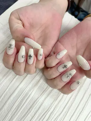 ネイル Nail & Eyelash　BEAUTY LINE所属・上原 千帆のネイルデザイン