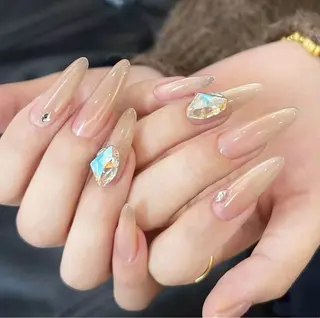 ネイル 相沢 さやかのネイルデザイン