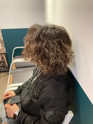 パーマ メンズ 高山 鳳成のヘアスタイル