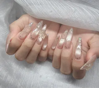 ネイル Lee Nailsのネイルデザイン