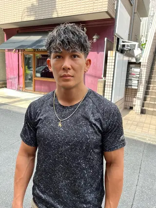 カラー パーマ メンズ ハイトーン/美髪矯正 🍃大江拓実のヘアスタイル