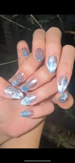 ネイル atelier Telyn所属・ー 葉のネイルデザイン