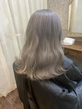 ロング fand AKANE のヘアスタイル