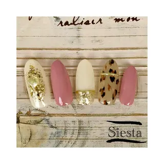 ネイル Siesta 🌹のマツエク・マツパデザイン