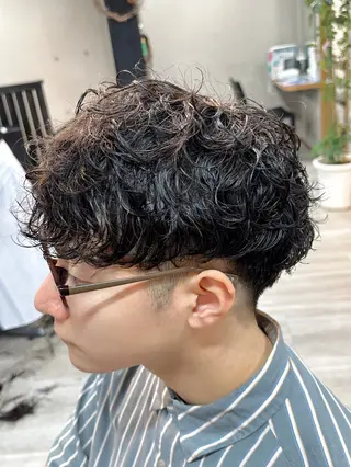 パーマ メンズ arika オケシ　リョウダイのヘアスタイル