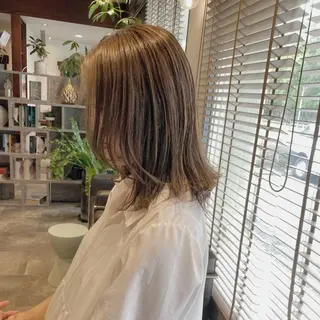 ミディアム カラー フルールドソレイユ所属・♡ナナコ♡ レイヤー/艶髪のヘアスタイル