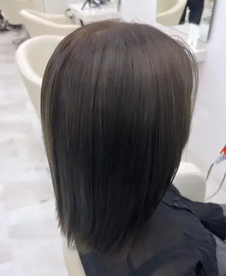 セミロング カラー momo /ニュアンスレイヤーのヘアスタイル