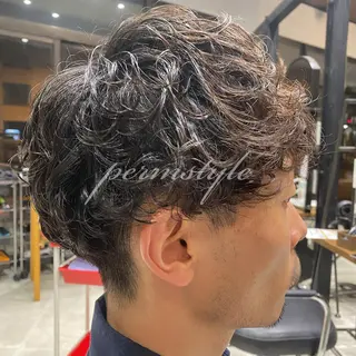 ショート パーマ メンズ わたなべ りょうのヘアスタイル