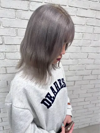 ミディアム LUNTY NAMBA 難波駅前店所属・透け感ベージュ 🪐REN🪐のヘアスタイル