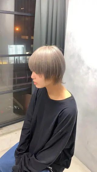 ショート 派手髪支持率No1 Eisukeのヘアスタイル