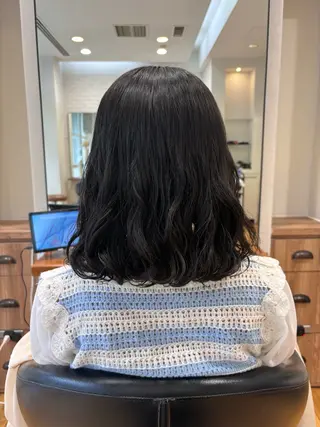 ミディアム コテ巻き風パーマ🫧 麻尋のヘアスタイル