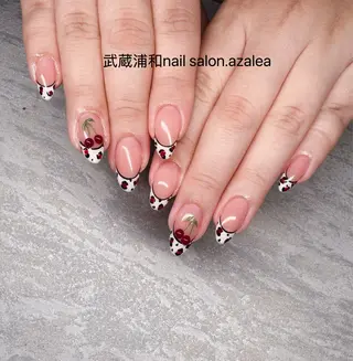 ネイル R inのネイルデザイン