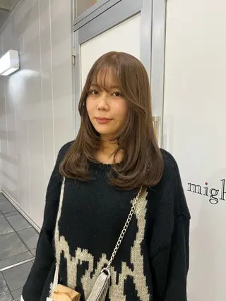 セミロング 栄　mighty by H所属・田中 蘭菜のヘアスタイル